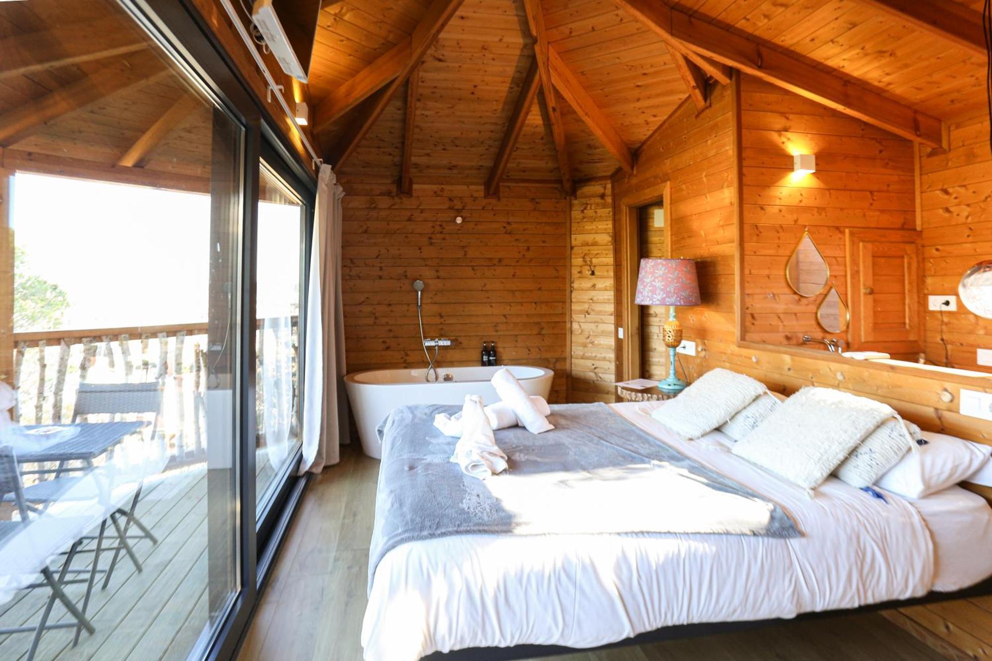 Les Suites Santa María de Palautordera Buitenkant foto